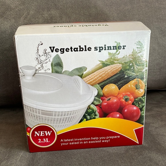 Basic Wise Other - NWT. Vegetable Spinner. 2.3 L